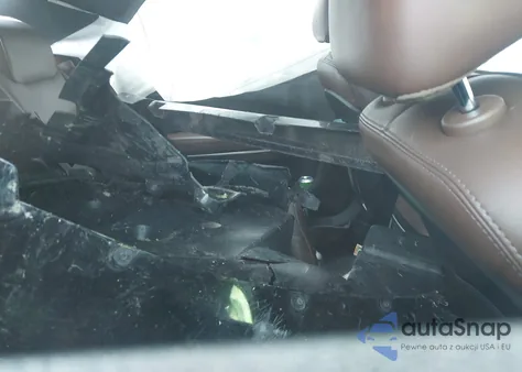 2018 Chrysler 300 Limited Awd from USA, damaged, VIN 2C3CCAKG0JH280217